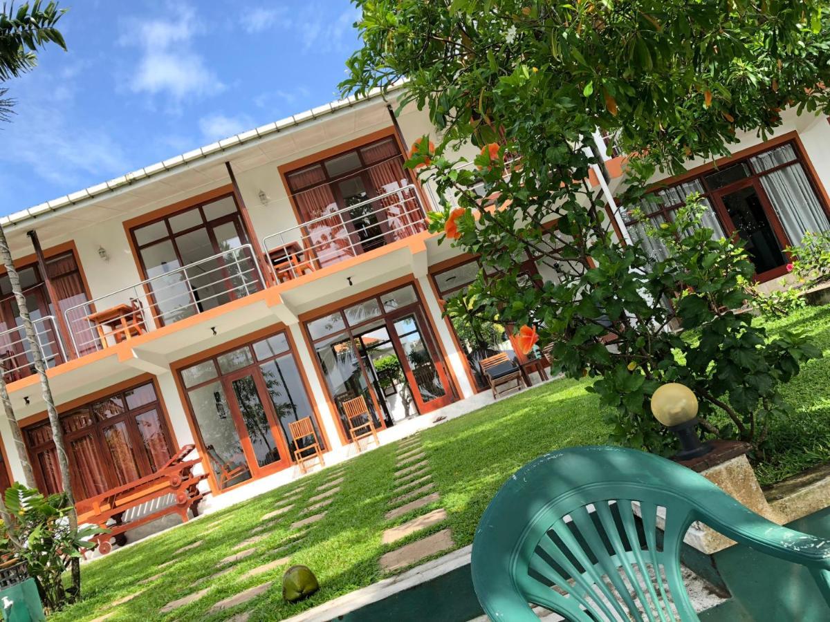 Riverside Inn Fuji Bentota Exterior foto