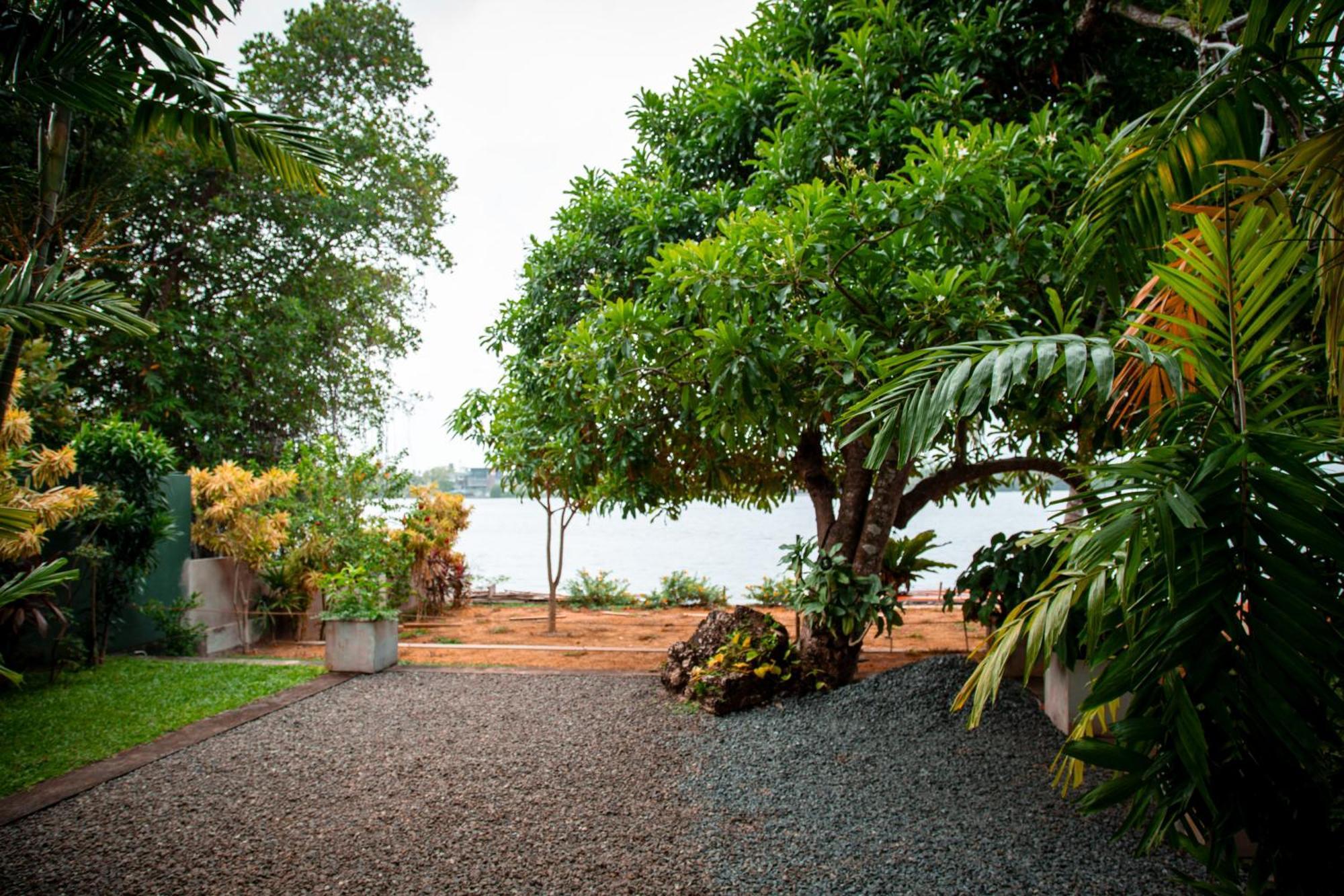 Riverside Inn Fuji Bentota Exterior foto