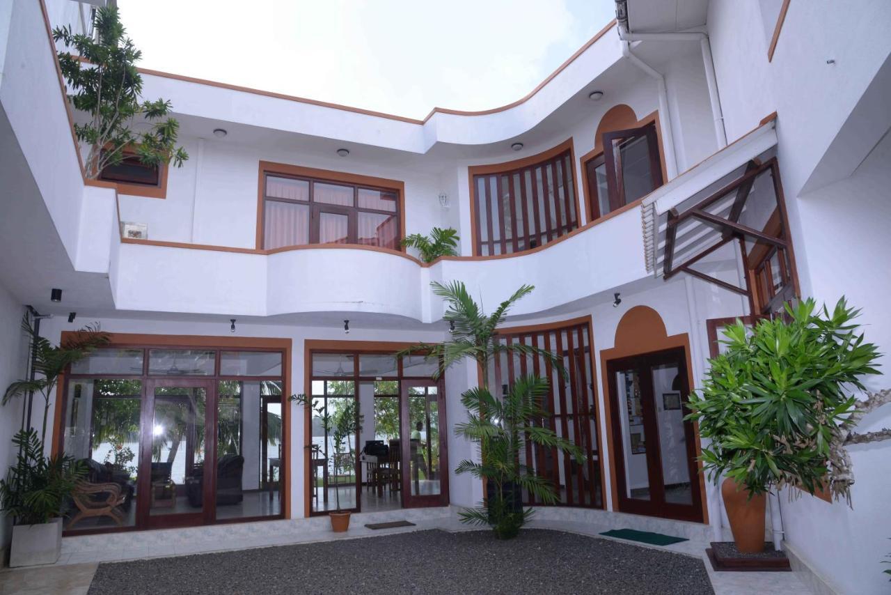 Riverside Inn Fuji Bentota Exterior foto